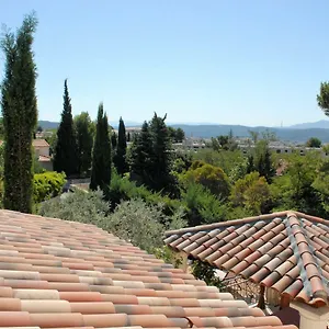 Lousoan 2*, Aix-en-Provence France